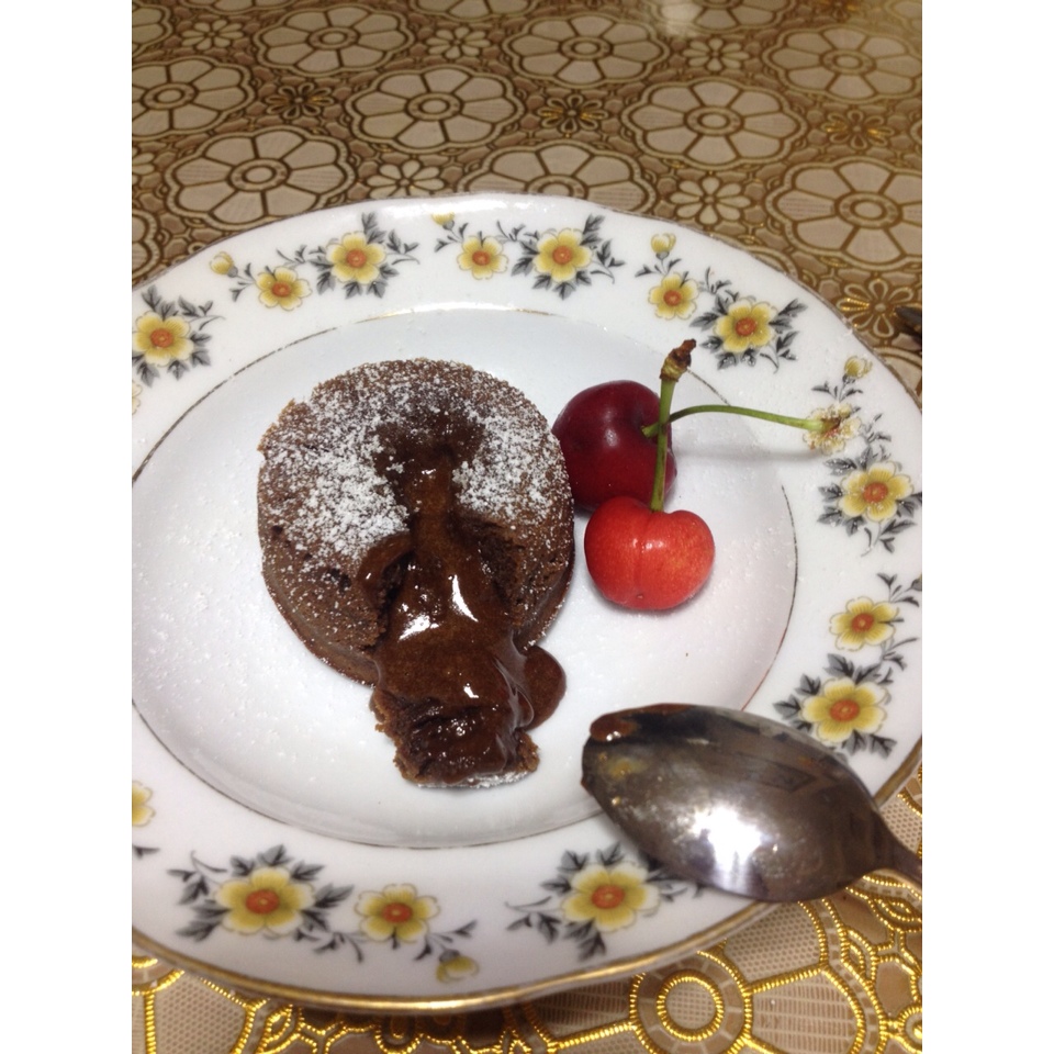 给妹子群的巧克力熔岩蛋糕