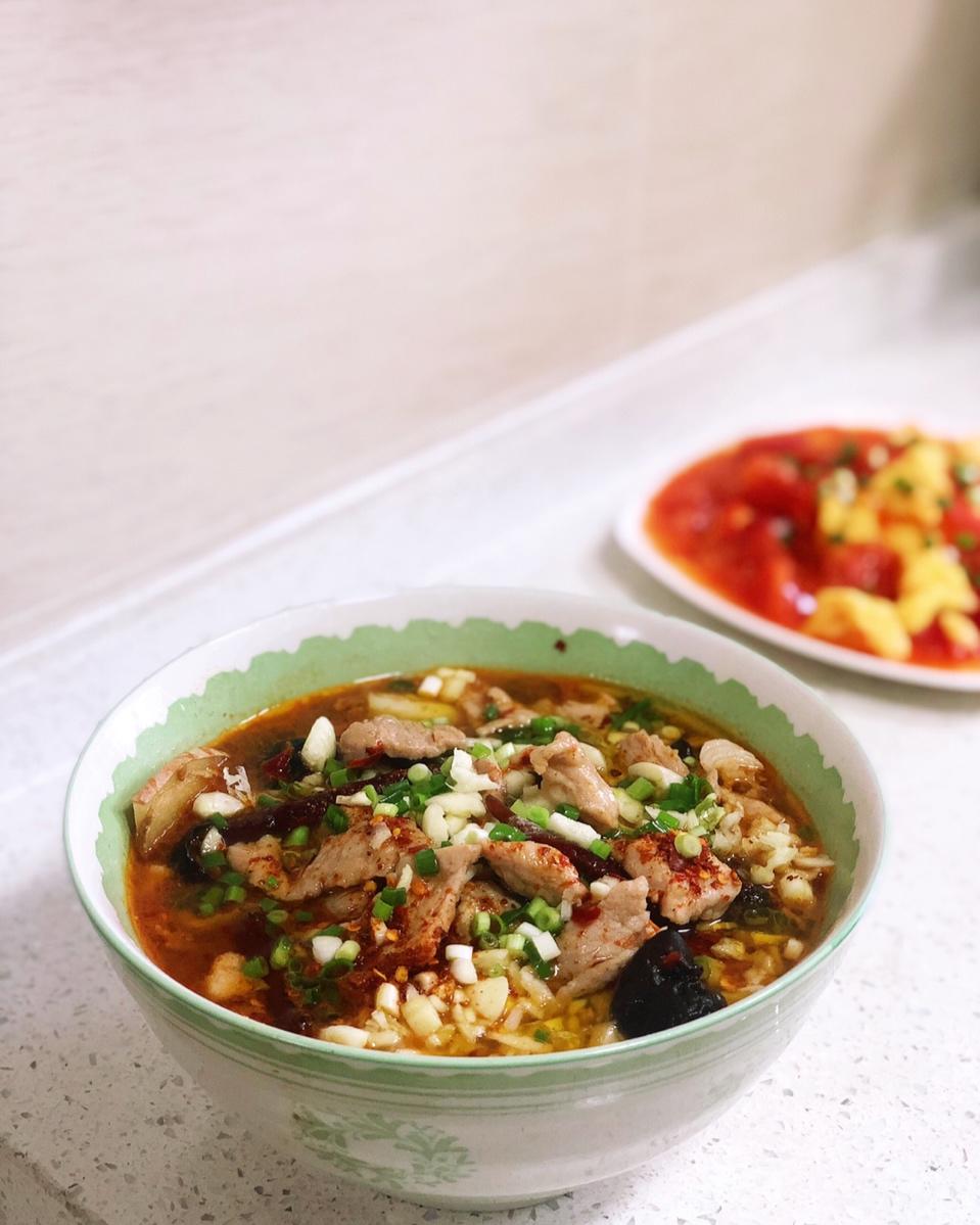 厨师长教你：“水煮肉片”的正宗做法，这味道真的很四川