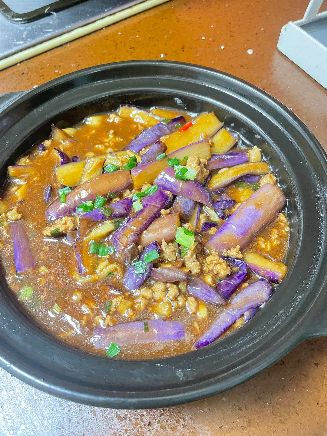 开胃下饭菜！巨简单的家常鱼香茄子煲