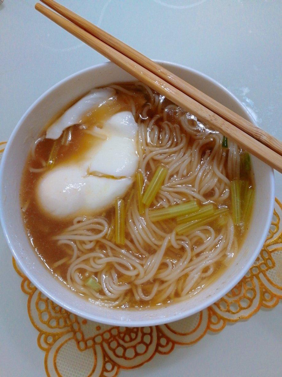 一碗热汤面