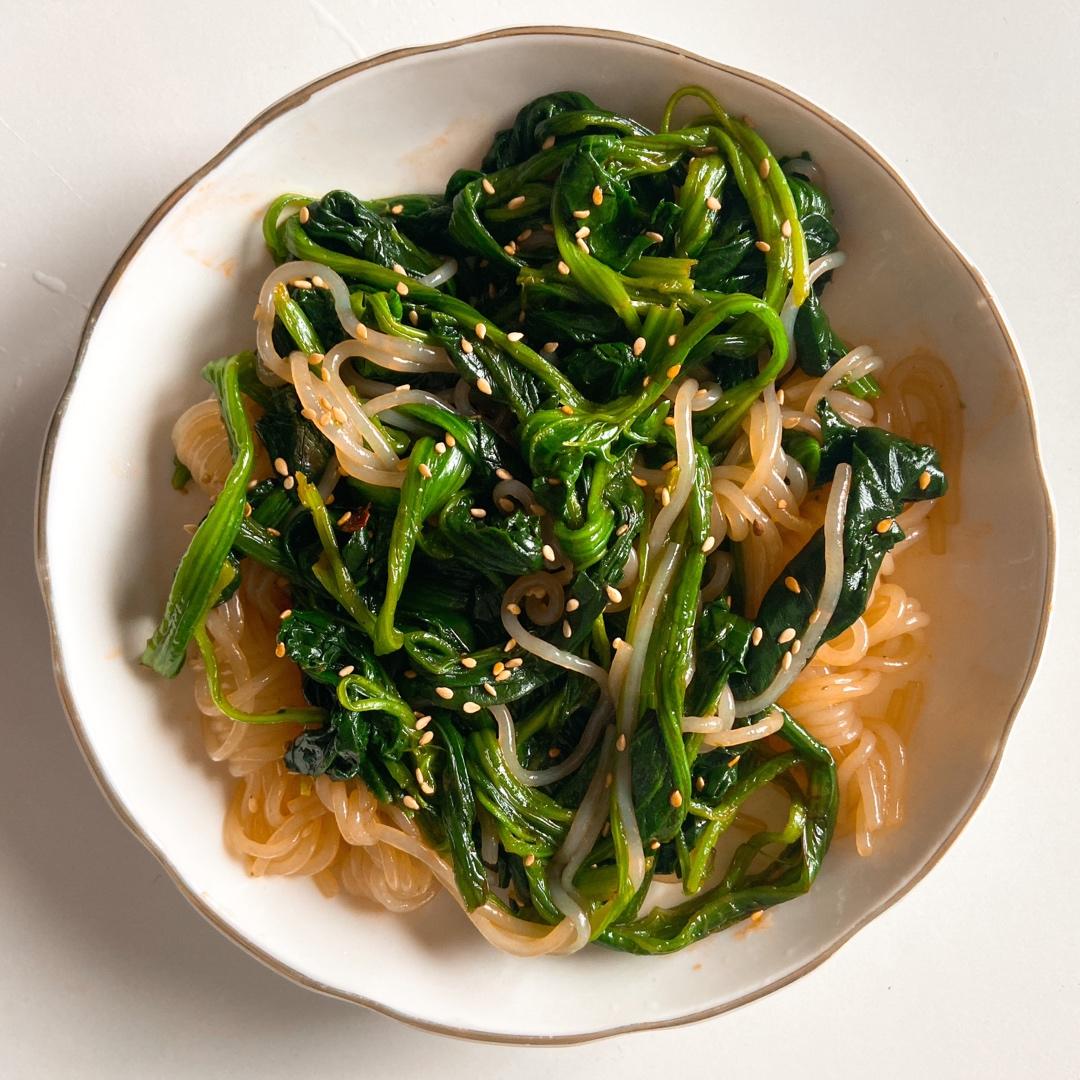 万能凉拌菜料汁（凉拌菠菜粉丝）