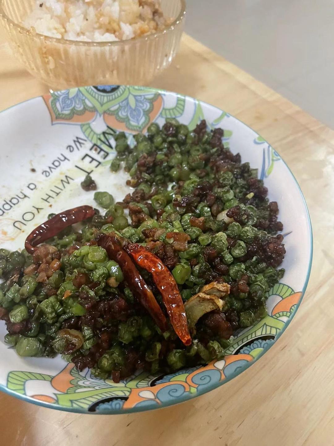 肉沫豆角下饭菜