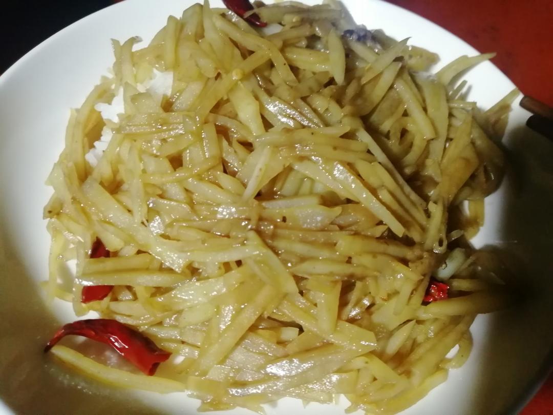 比肉都好吃的青椒炒土豆片😋简单又美味❗️