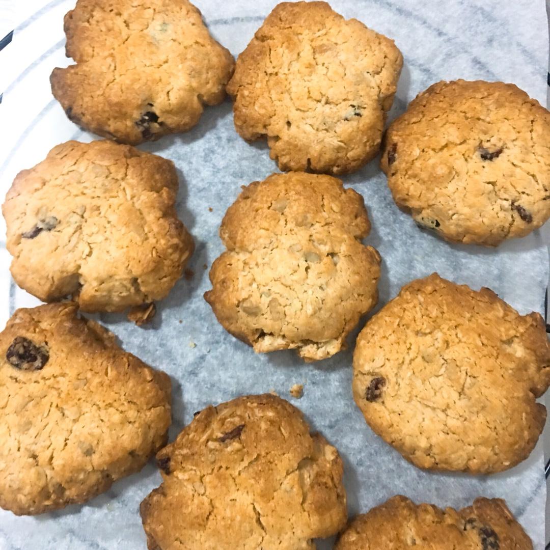 阿八喜欢的奶味坚果果干软饼（好长。。）🍪