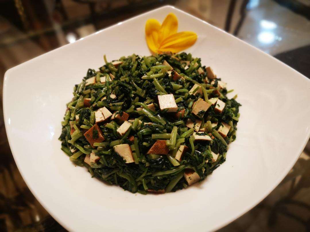 马兰头拌香干，舌尖上的春意一定要尝！