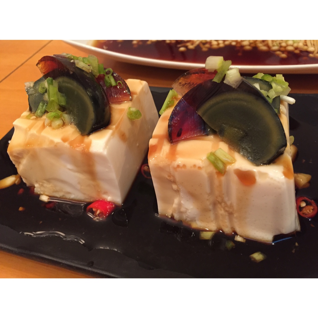 皮蛋豆腐
