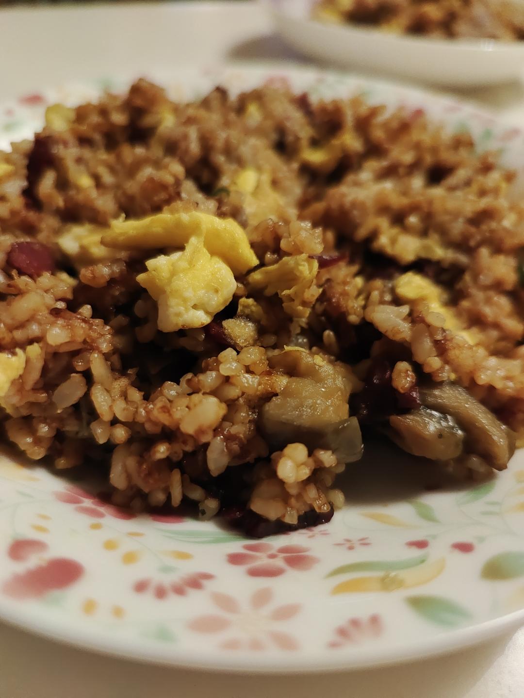 好吃到舔盘的酱油炒饭！