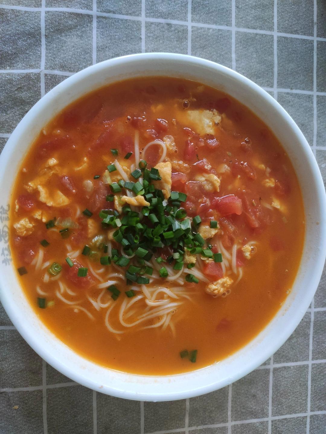 汤都要喝光的西红柿鸡蛋面