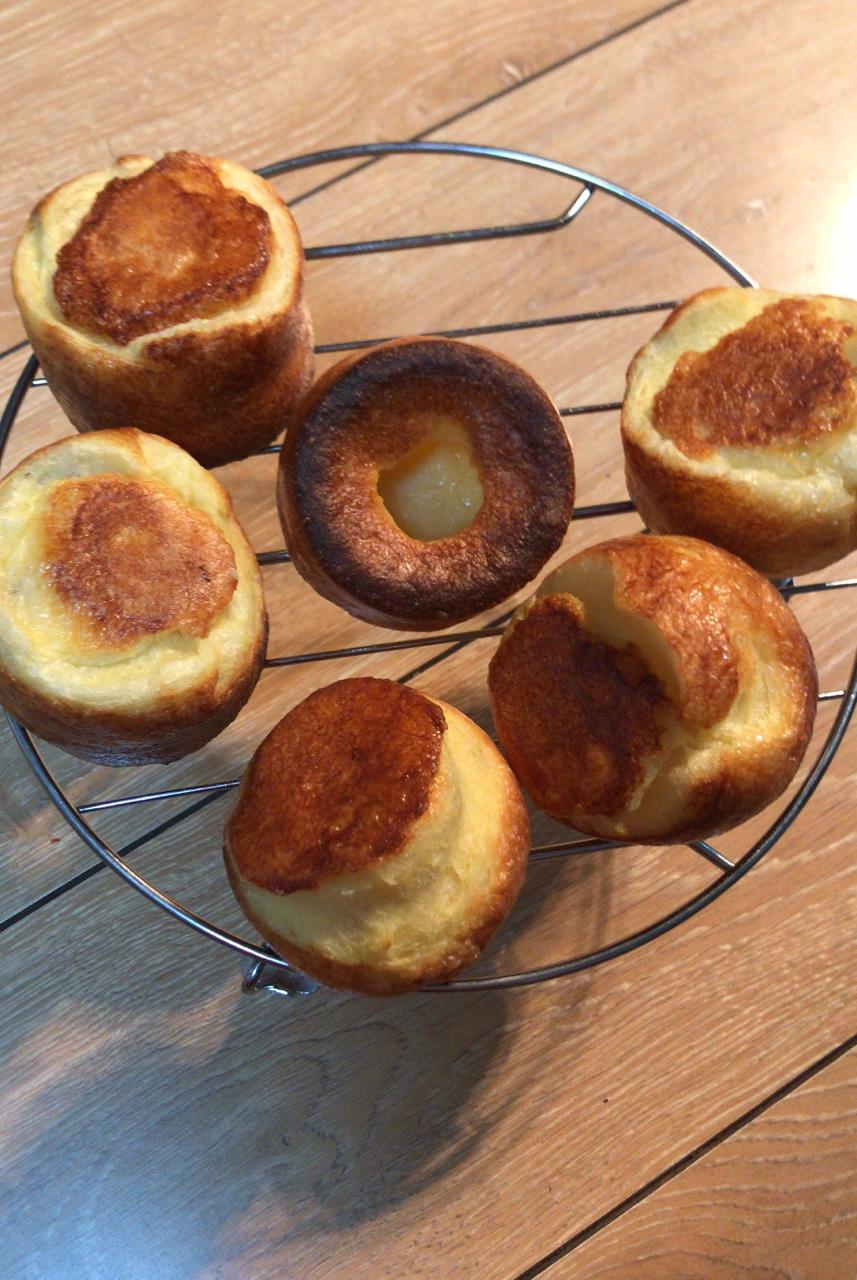 李裳做的香味浓郁——约克郡布丁 yorkshire pudding(不是布丁的布丁)