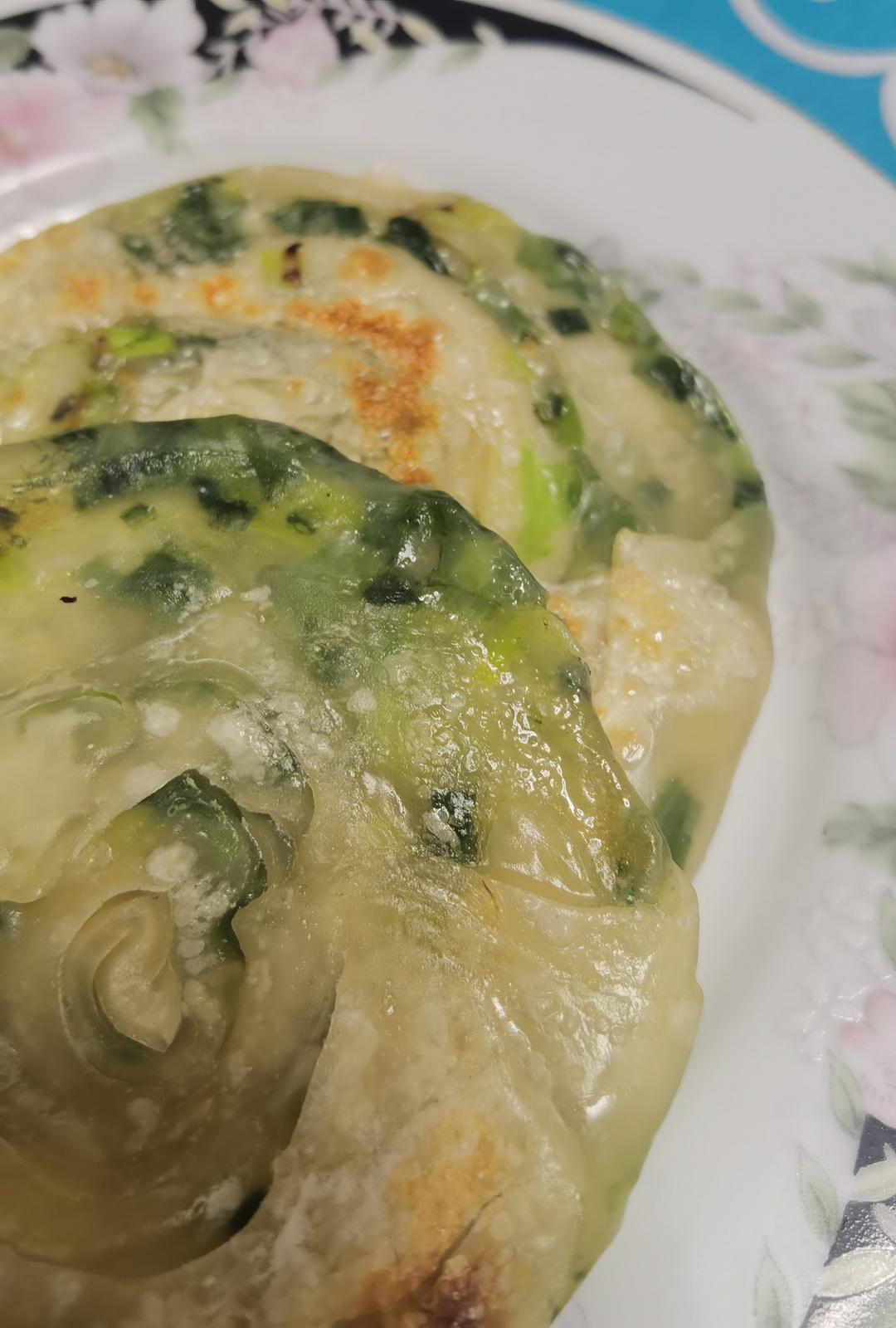 自制葱油饼（不擀面，解决剩饺子皮）