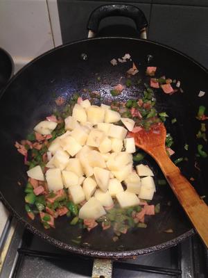 简单美味土豆泥（无需烤箱）的做法 步骤3