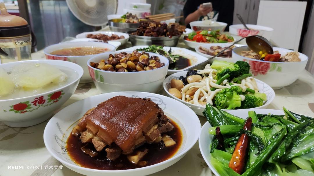 厨师长教你：“咸烧白”的正宗做法，一看就有食欲
