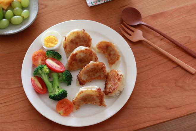 香菇猪肉虾仁饺子的做法