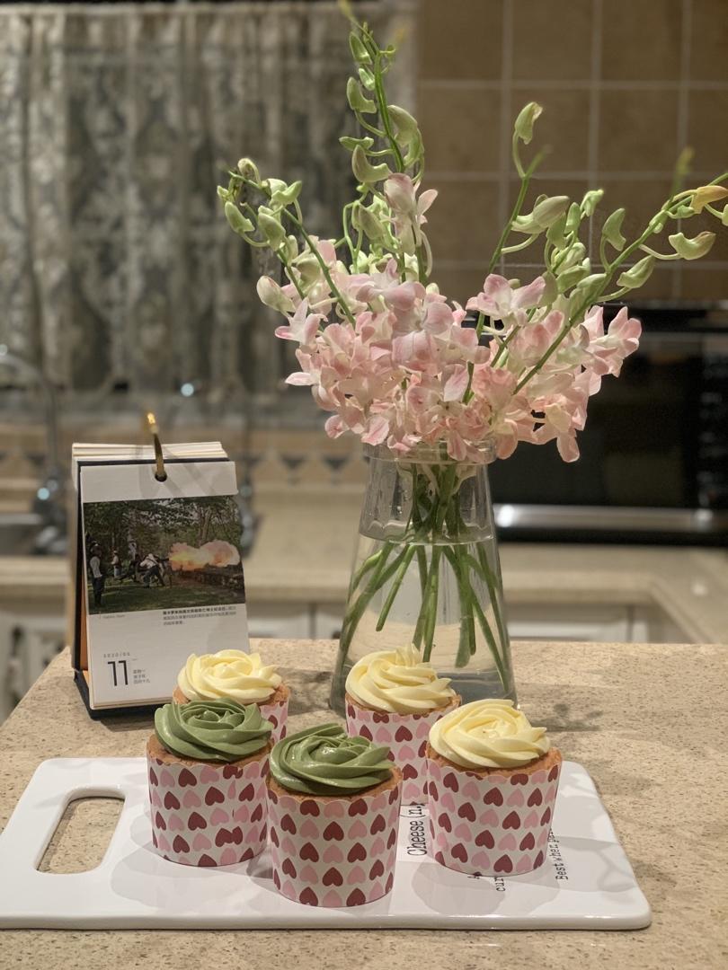 纸杯蛋糕 8寸戚风蛋糕的量