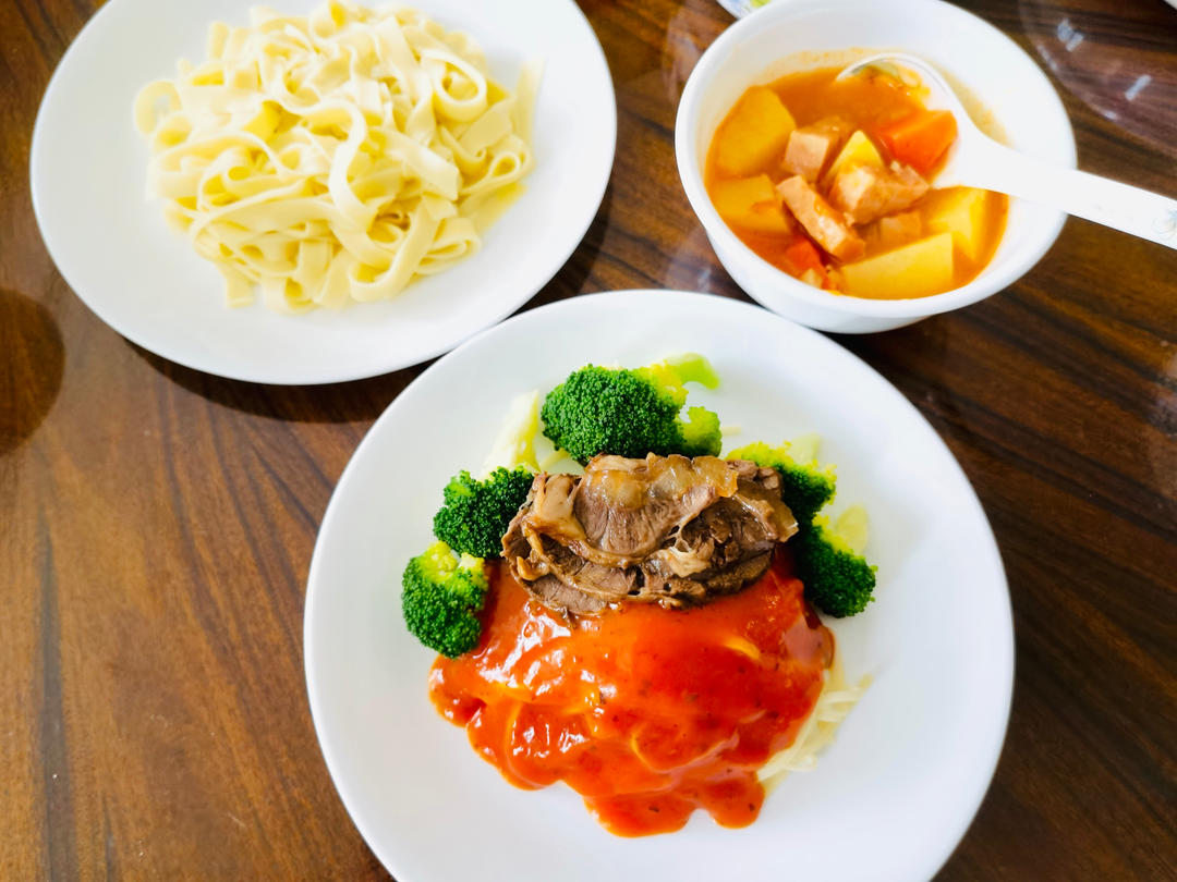 一日三餐唯有美食能让人安心居家