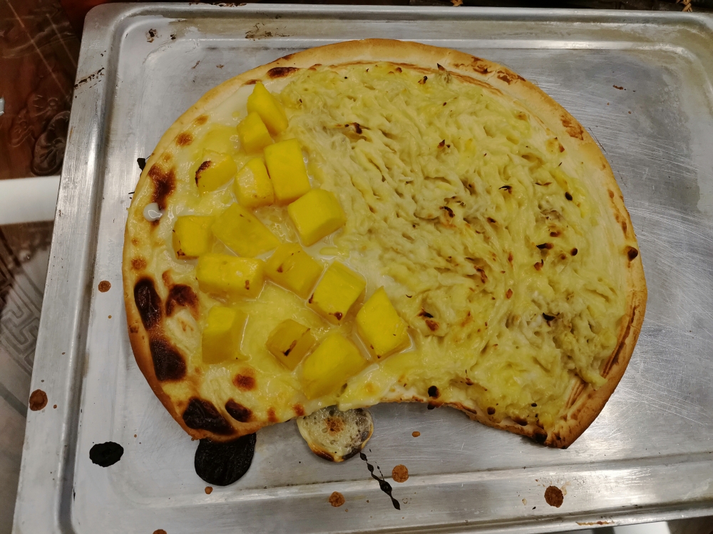 榴莲芒果双拼披萨的做法