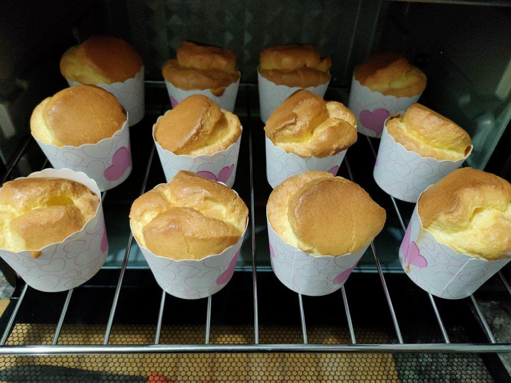 不回缩杯子蛋糕cupcake