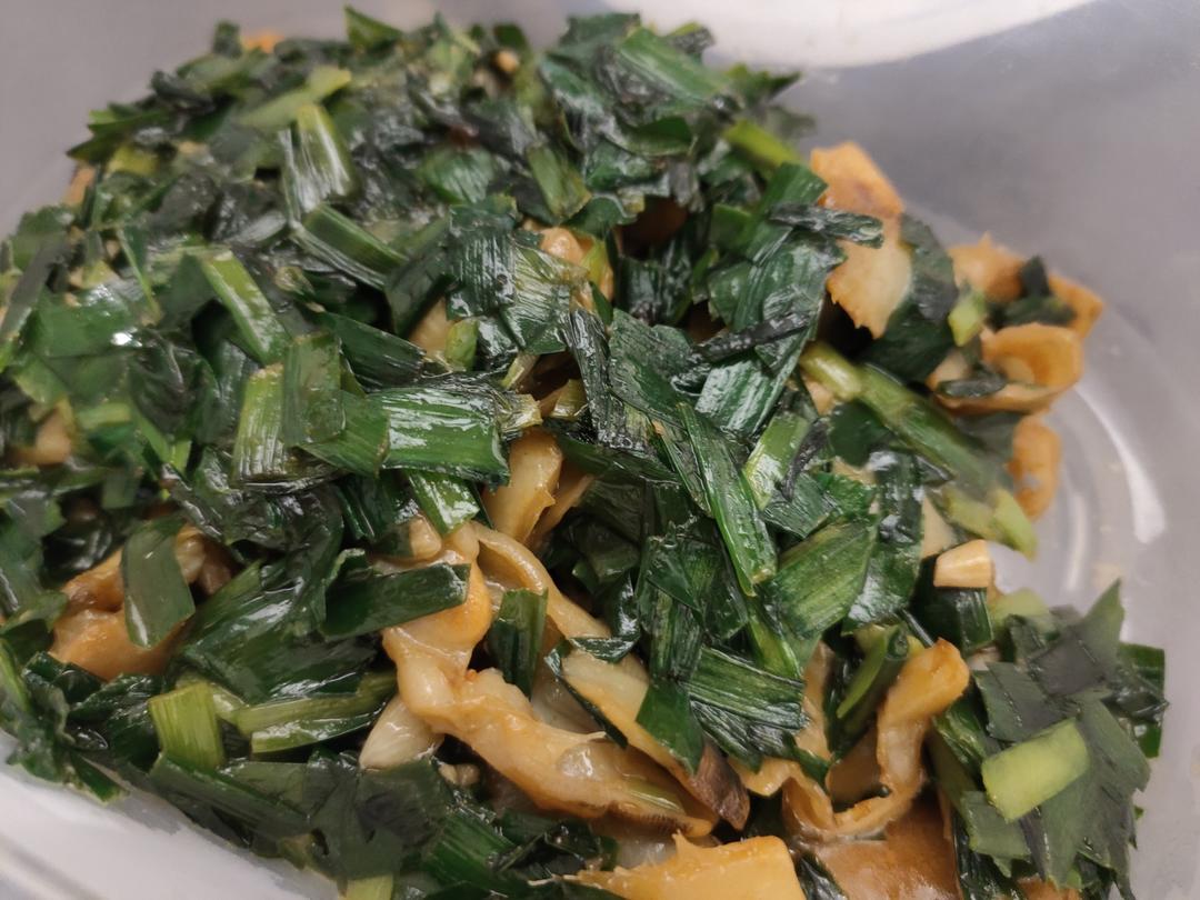 韭菜炒蛏子