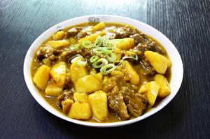 咖喱牛腩土豆盖浇饭的做法 步骤3