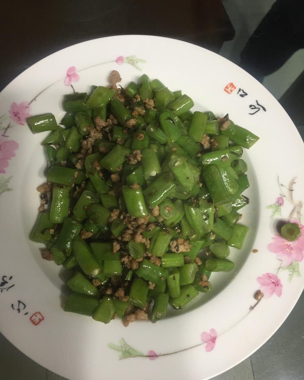 榄菜肉末四季豆