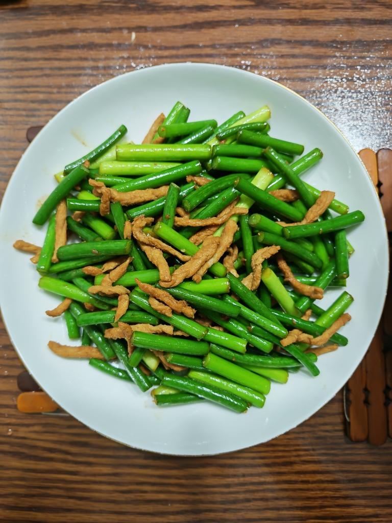 蒜薹炒肉丝