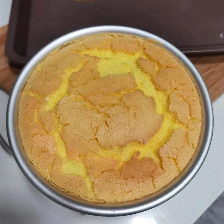 多次调整【超稳定戚风】详细大整理 各种划重点 （蛋白霜打蛋器 厨师机双版本）