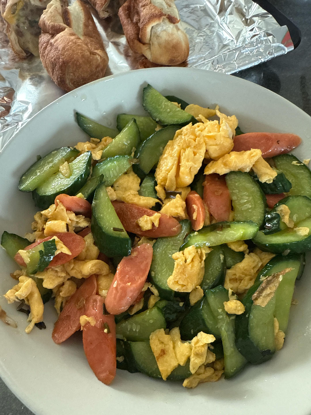 五分钟下饭菜黄瓜火腿炒鸡蛋