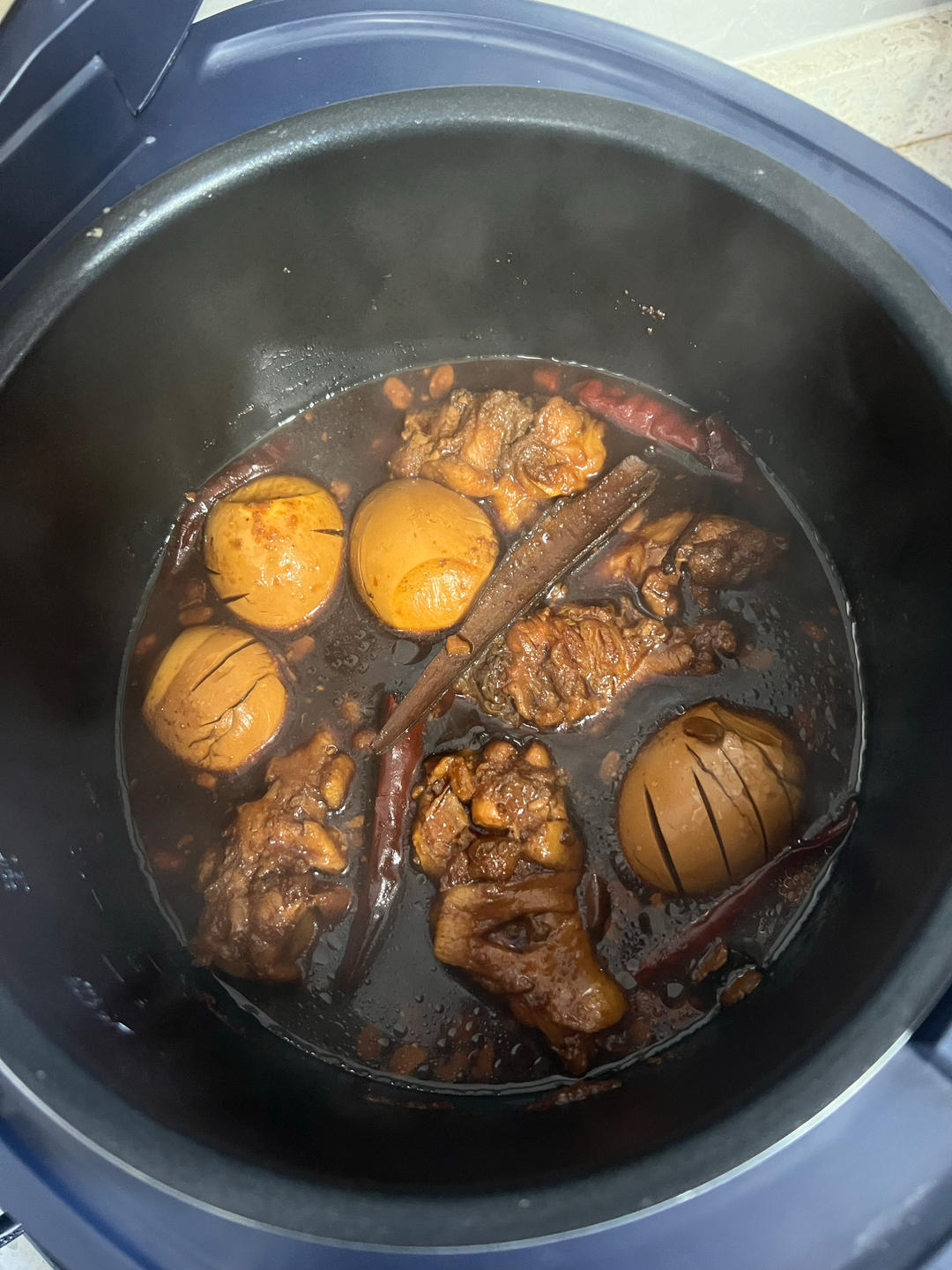 爆好吃的卤鸡腿 卤蛋❗电饭煲 炒锅都可以做~