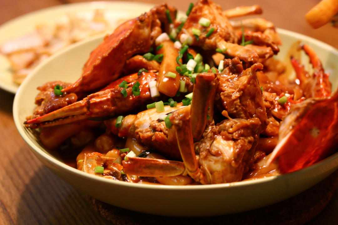 梭子蟹炒年糕～标准的江浙菜