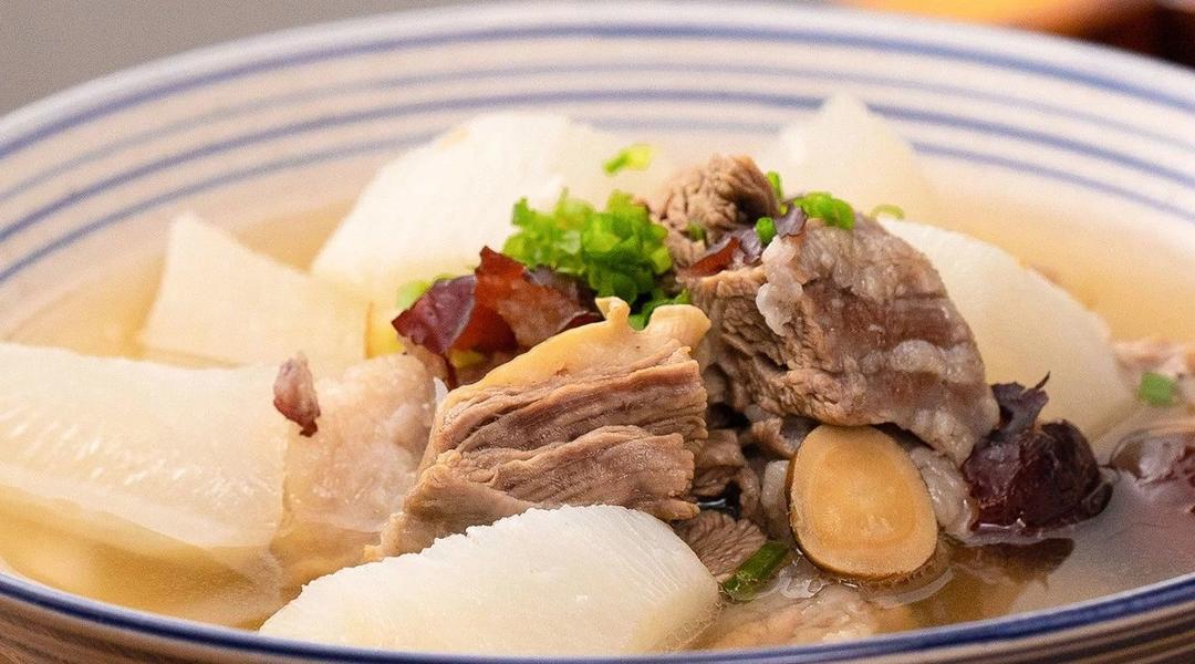 【清汤牛腩】冬天萝卜好，这样吃更养人！