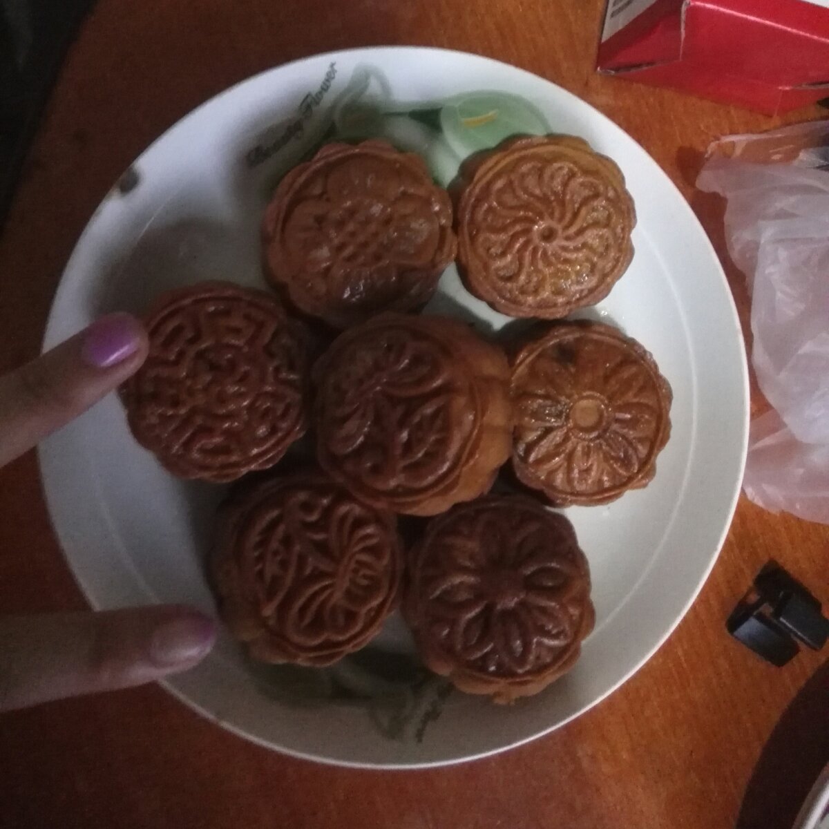 广式月饼－－蛋黄豆沙月饼