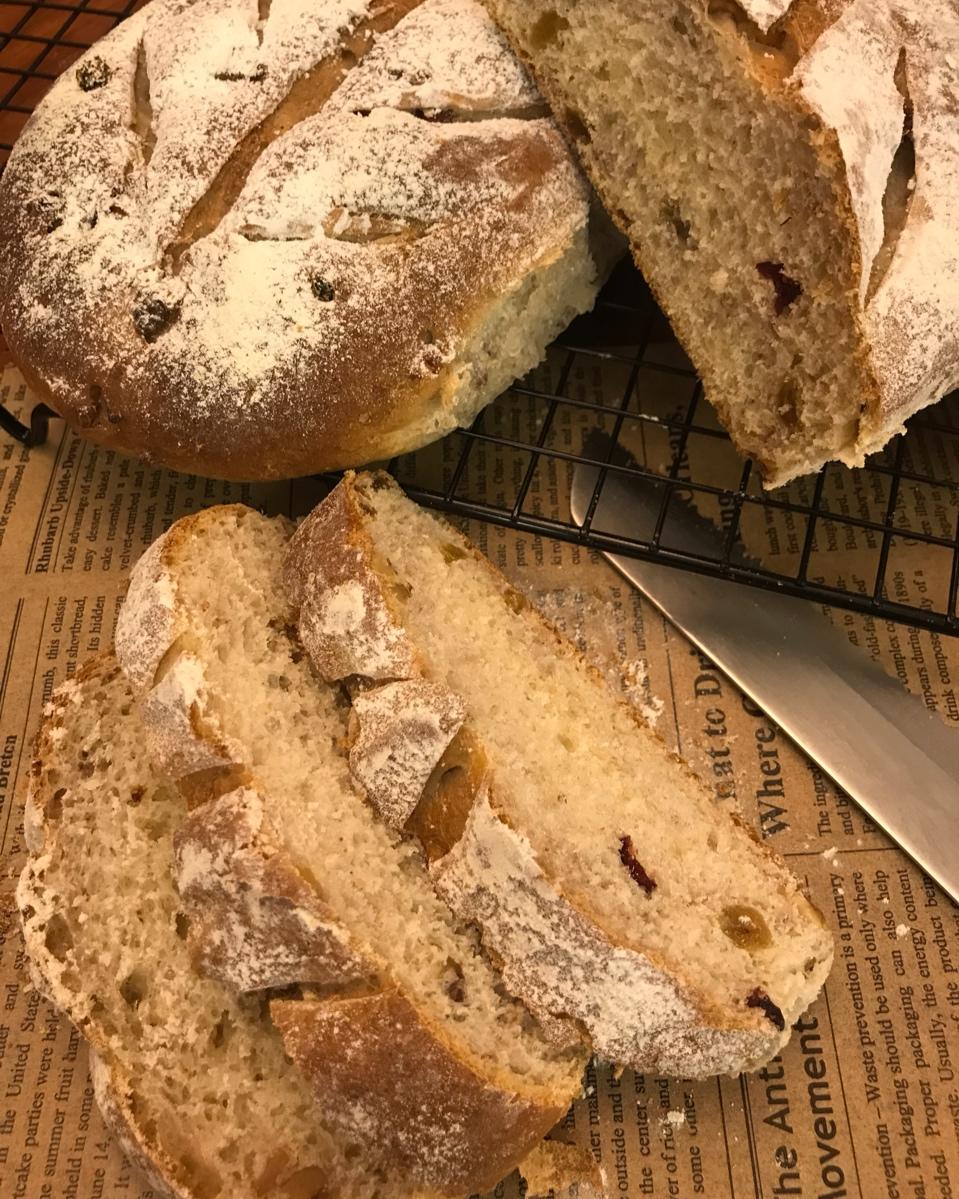 全麦蔓越莓核桃软欧包