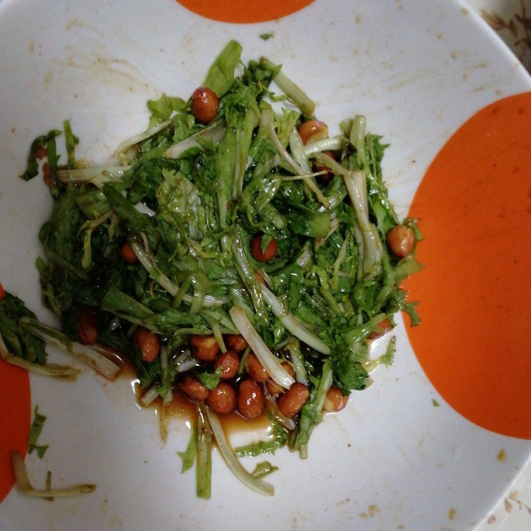 花生米拌苦菊