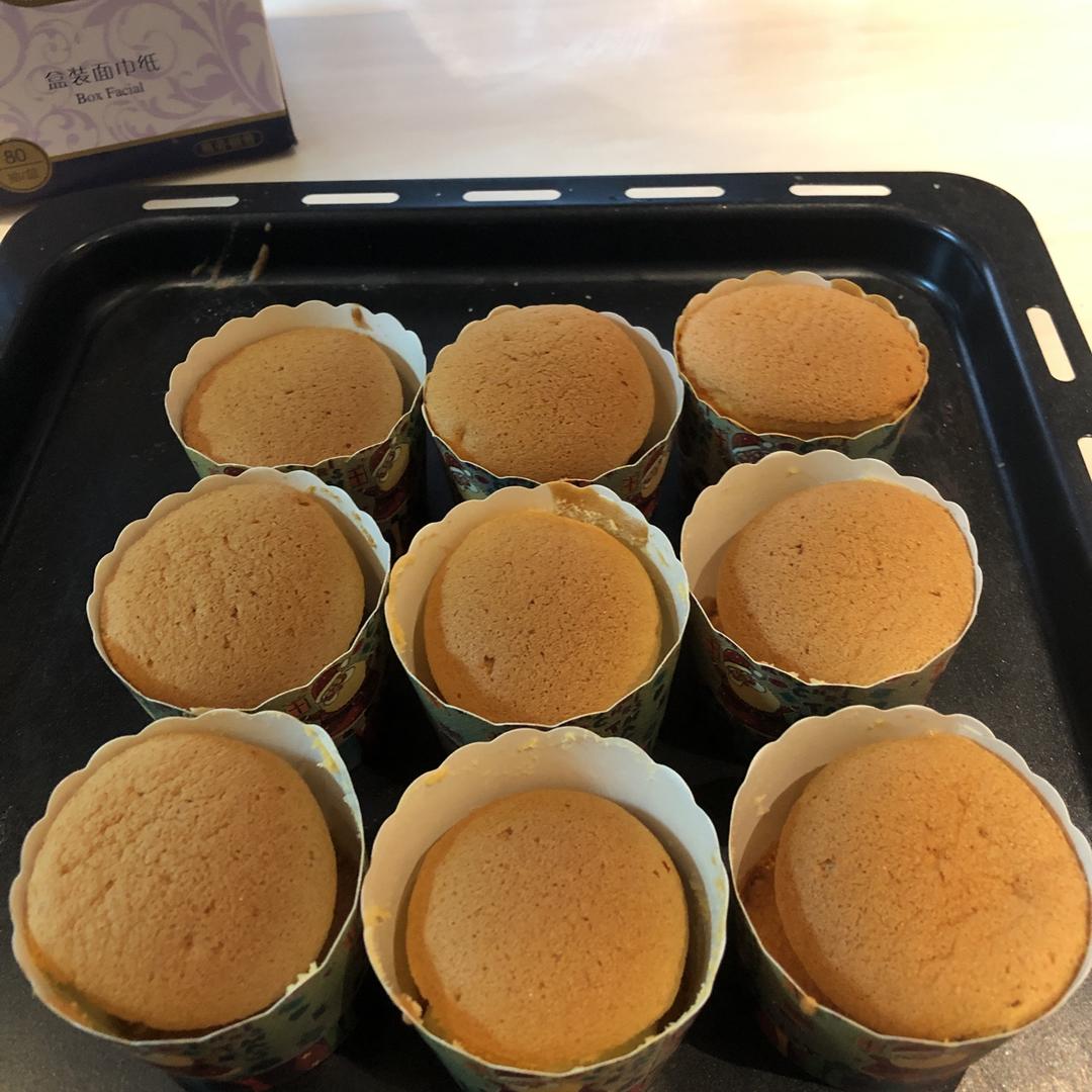 纸杯蛋糕 8寸戚风蛋糕的量