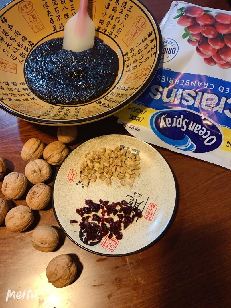 黑芝麻核桃丸
超简单做法