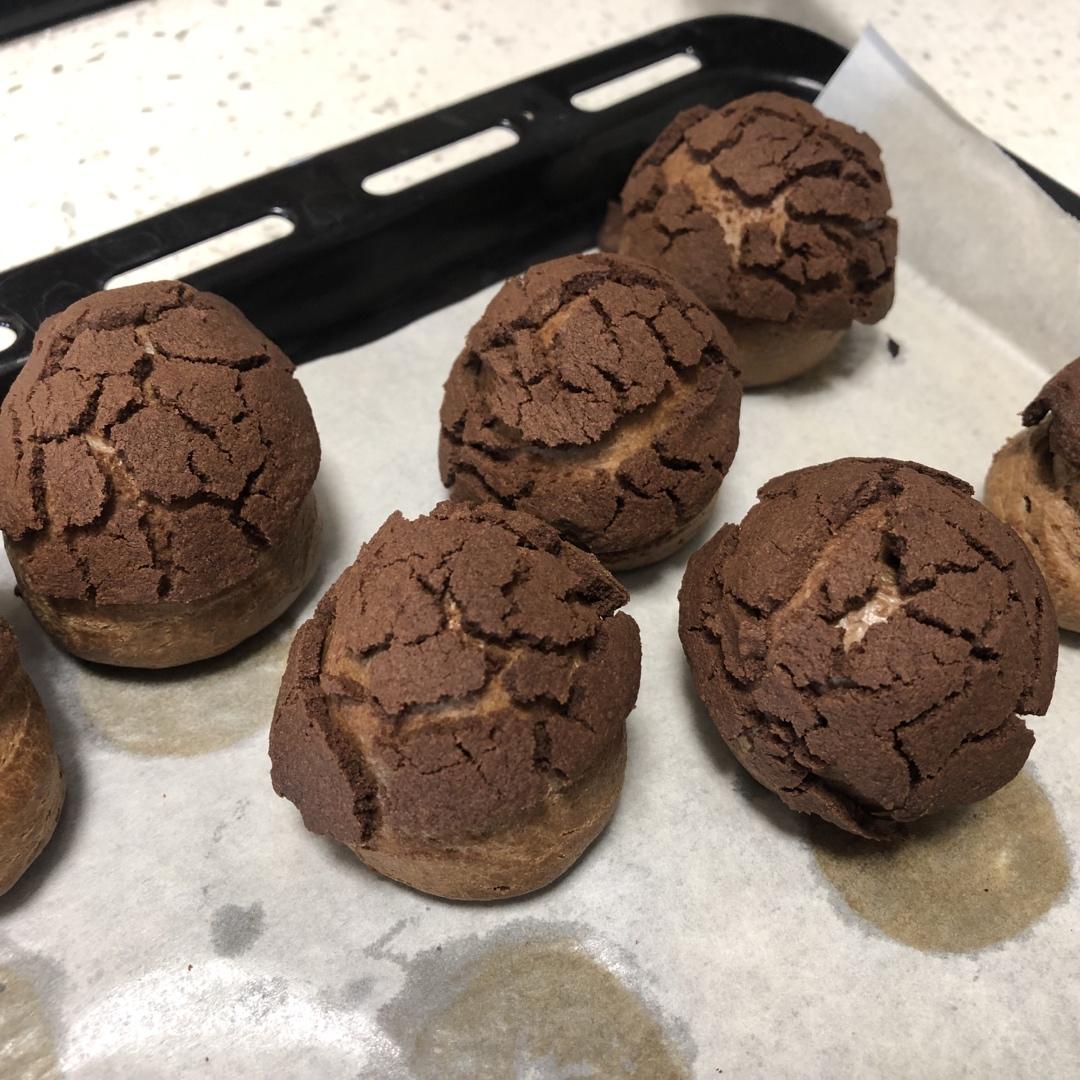 外酥内软❗️巧克力酥皮泡芙❗️巧克力控必入❗️