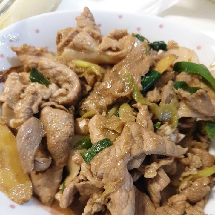 香葱炒猪肉