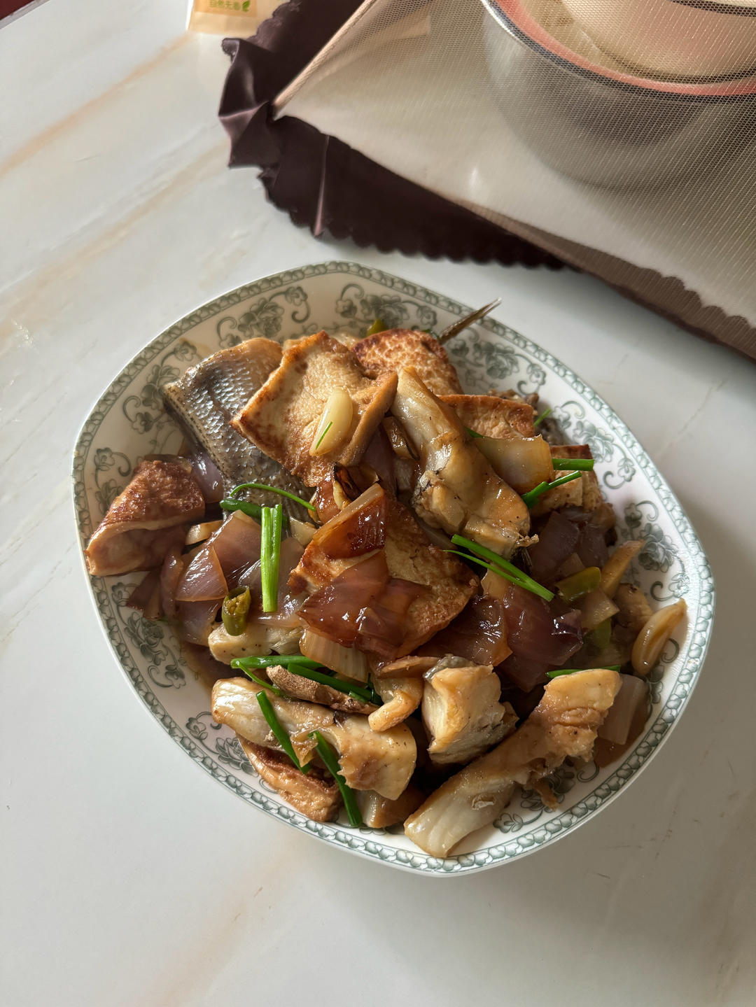 鲜嫩豆腐鲈鱼煲