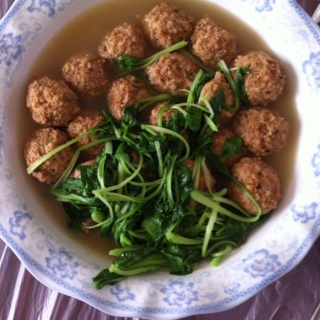 青菜肉丸汤