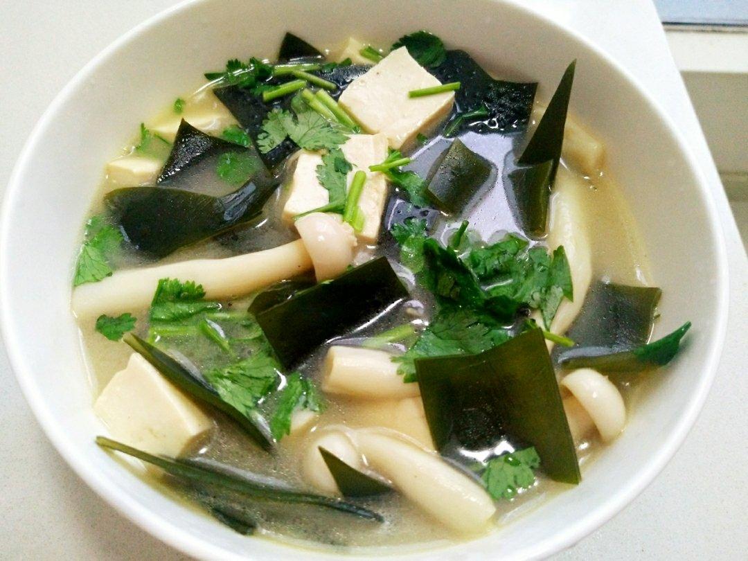 海带豆腐汤