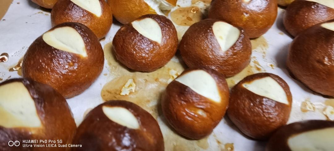 碱水小丸子（超可爱好操作的碱水面包）