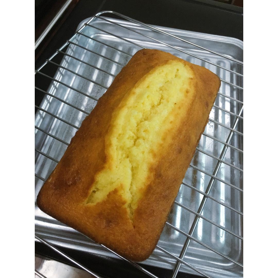 淡奶油磅蛋糕