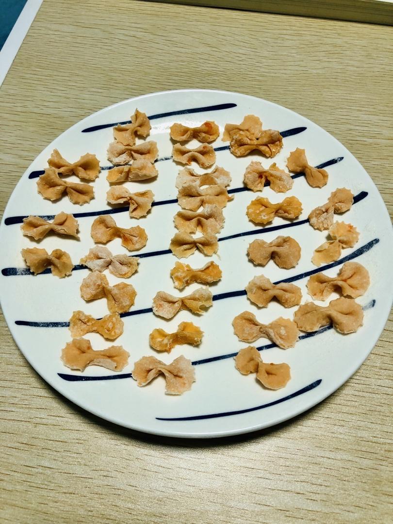 五彩蔬果蝴蝶面儿童面