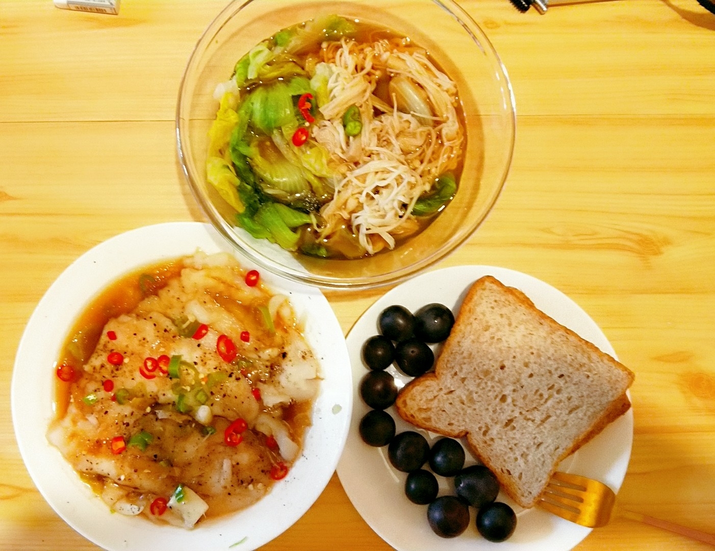 减脂餐↣清蒸巴沙鱼+鱼汁儿烫菜