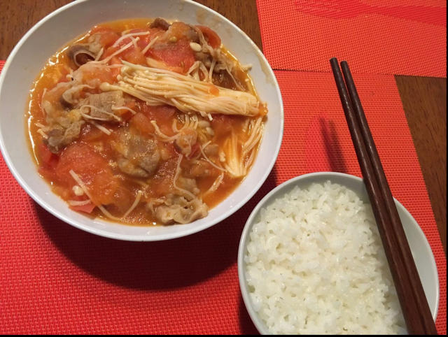 金针菇肥牛番茄锅