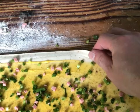火腿葱油饼的做法 步骤4