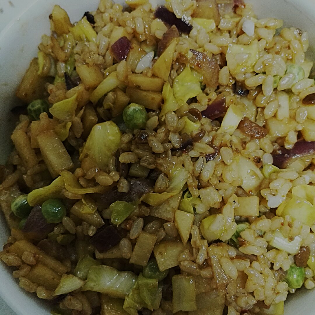 豌豆炒米饭