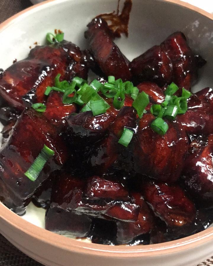 蛋蛋红烧肉（无锡花食招牌菜，马上教你做！）