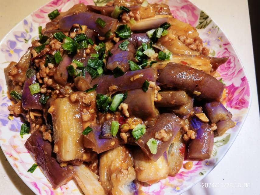 开胃下饭菜！巨简单的家常鱼香茄子煲