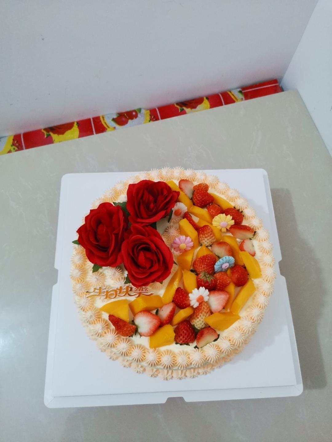 玫瑰生日蛋糕